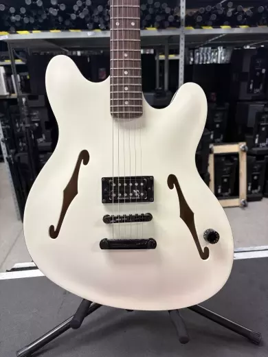 Store Special Product - Fender - 026-2370-505